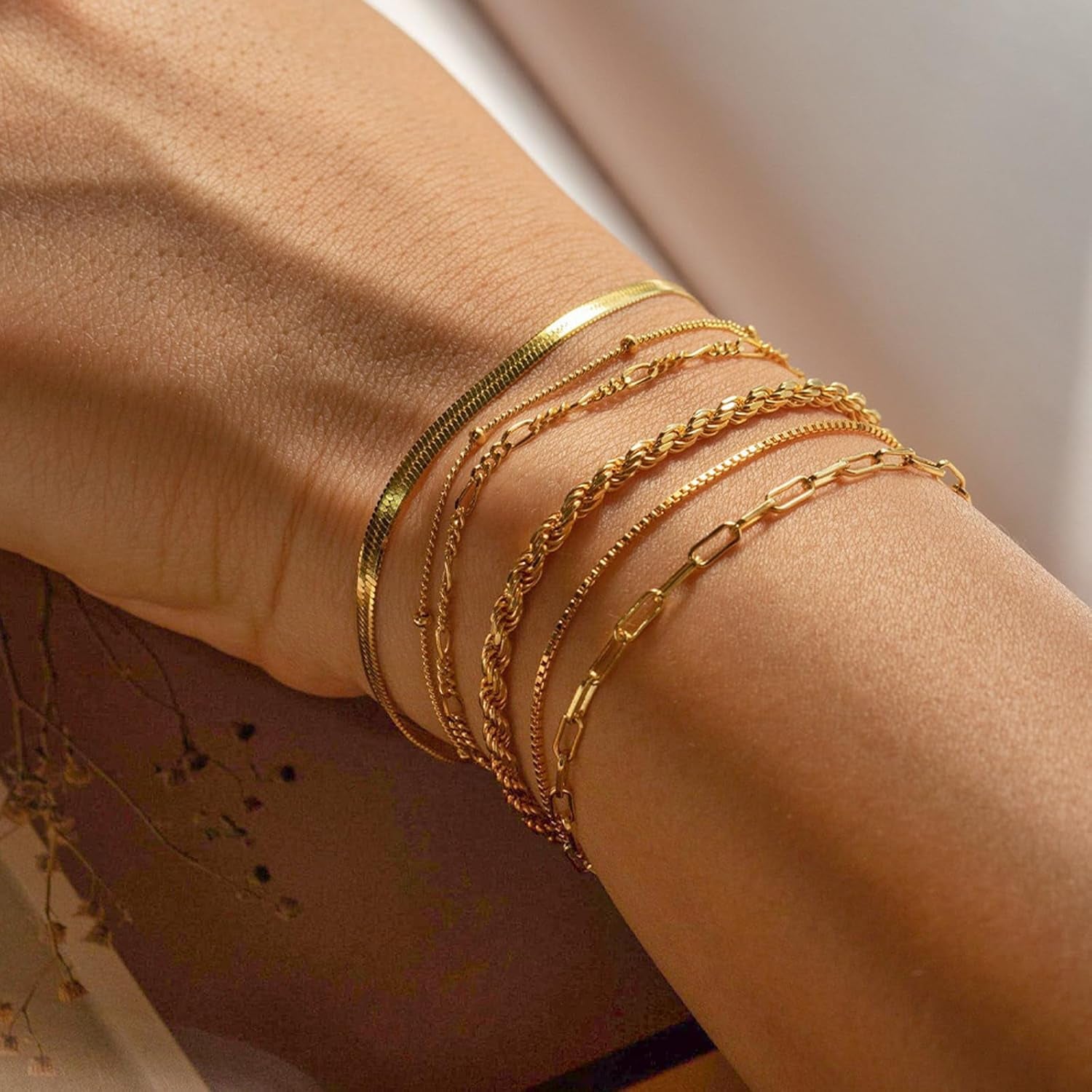 6Pcs Gold Bracelet Set, 21Cm Adjustable Link Charm Bracelet Set, 14K Gold Plated Stacking Bracelets, Waterproof Rust-Proof Layered Metal Link Bracelet, for Clothing Matching, Wedding Party, Gifts